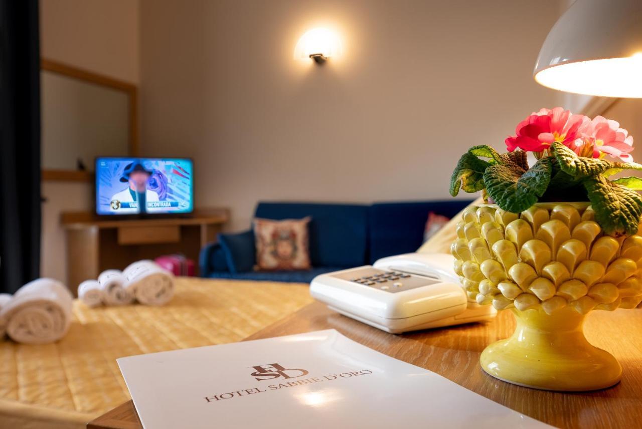 Hotel Sabbie d'Oro Giardini Naxos Esterno foto