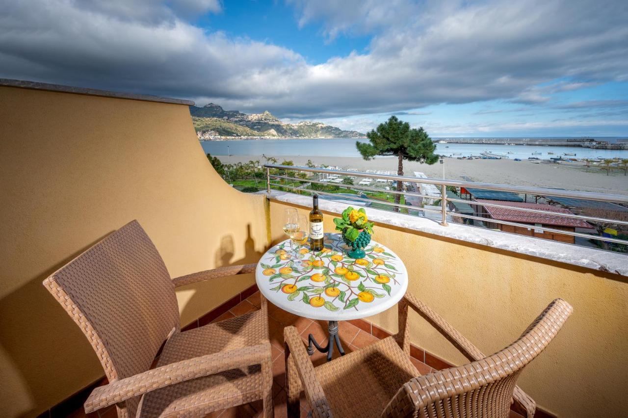 Hotel Sabbie d'Oro Giardini Naxos Esterno foto