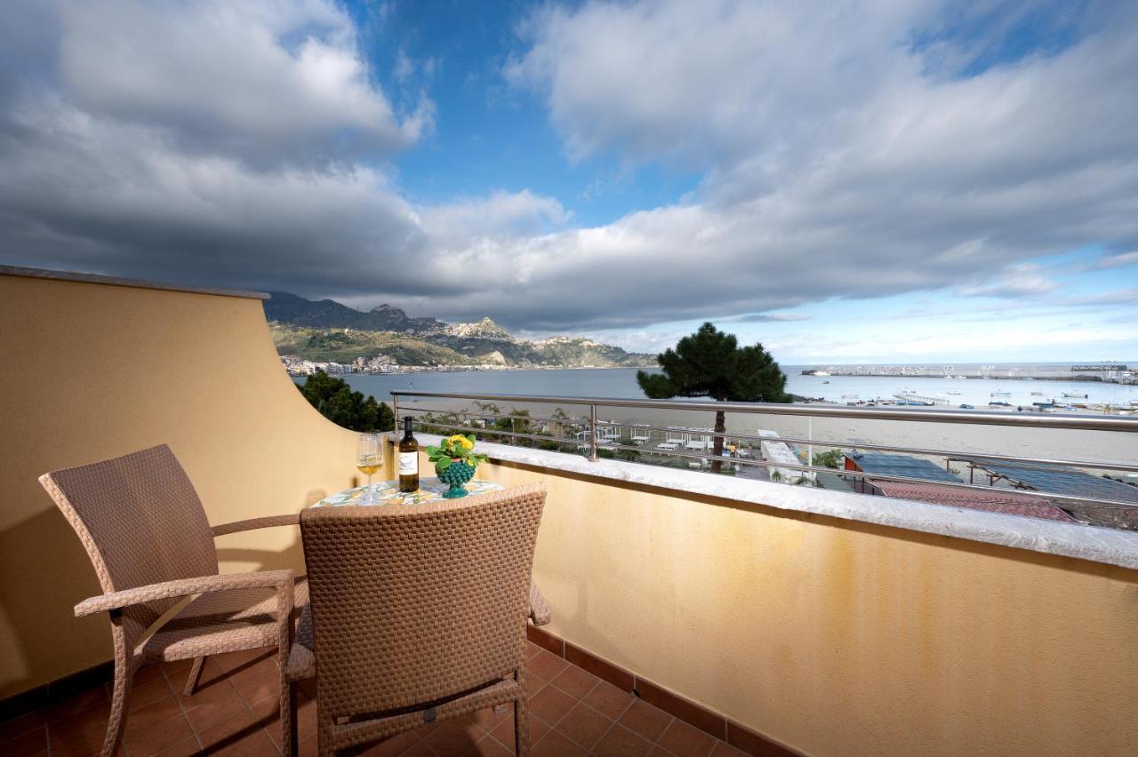 Hotel Sabbie d'Oro Giardini Naxos Esterno foto