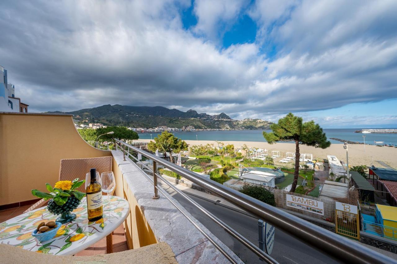 Hotel Sabbie d'Oro Giardini Naxos Esterno foto