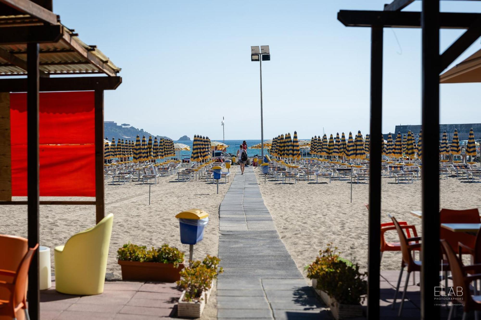 Hotel Sabbie d'Oro Giardini Naxos Esterno foto