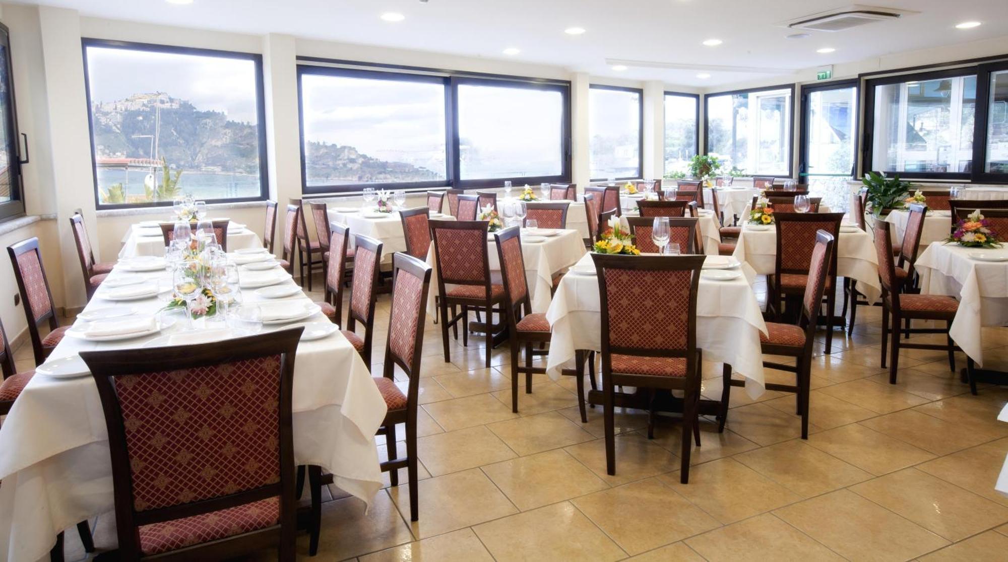 Hotel Sabbie d'Oro Giardini Naxos Esterno foto