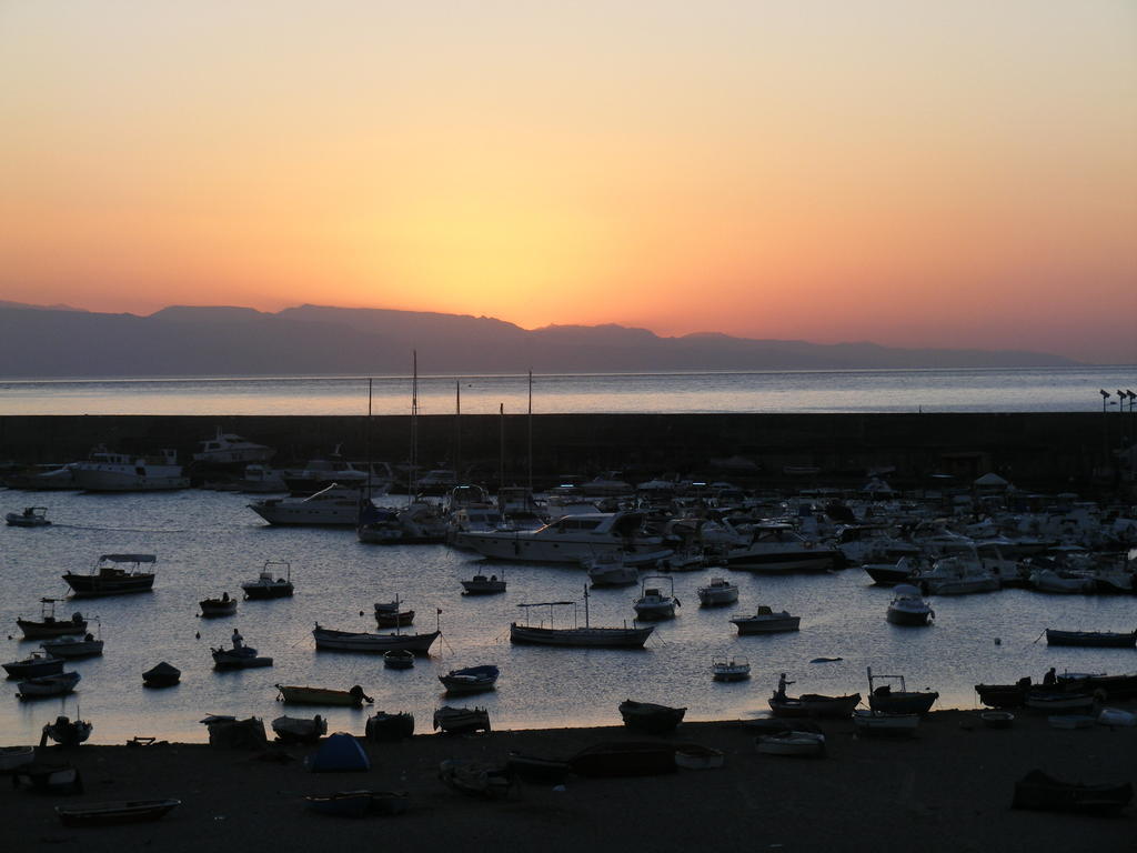 Hotel Sabbie d'Oro Giardini Naxos Esterno foto